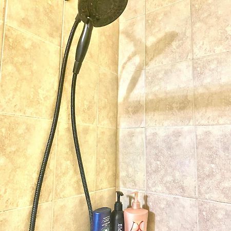 B3 A Private Room In Naperville Downtown With Desk And Wi-Fi Near Everything Exteriör bild